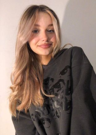 Варя, Москва, Киевская, 18 лет, анкета 162890, +7 971 240-52-82