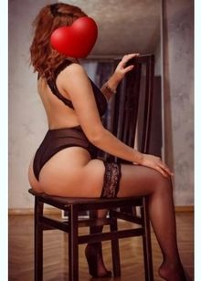 Анкета недорогой путаны Ксюша, 24 года, снять по тел. +7 939 330-86-00, 74511