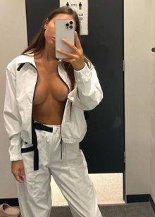 Шлюха Анюта, 26 лет, заказать по тел. +7 953 404-68-69, 124385
