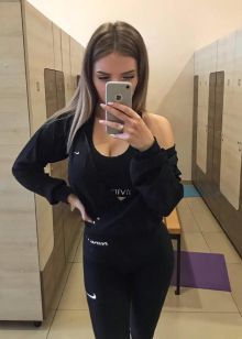 Анкета дешевой девушки по вызову Алёна, 22 года, снять по тел. +7 917 051-59-03, 42678