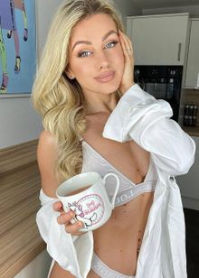 Анкета элитной шлюхи Элла, 24 года, Тульская, заказать по тел. +7 920 191-93-92, 198578