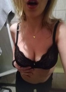 Шлюха Елена, 22 года, Мякинино, заказать по тел. +7 920 506-99-65, 269978