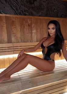 Шлюха Карина, 27 лет, Баррикадная, вызвать по тел. +7 951 565-47-28, 117784