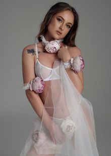 Эскортница Амина, 26 лет, снять, 292711