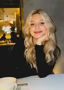 Анкета элитной эскортницы Аня, 19 лет, заказать по тел. +7 969 467-33-40, 212402