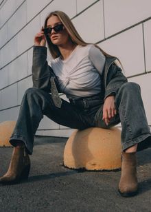 Эскортница Дана, 20 лет, Гражданская, снять, 260891
