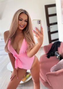 Шлюха Надежда, 21 год, заказать по тел. +7 984 496-04-71, 123335