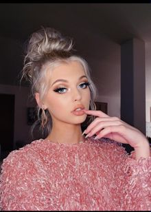 Анкета ВИП девушки по вызову Виолетта, 20 лет, заказать по тел. +7 962 372-77-24, 140972