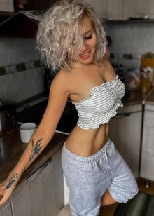 Анкета дорогой шлюхи Лара, 23 года, Проспект Вернадского, заказать по тел. +7 909 915-01-53, 202109