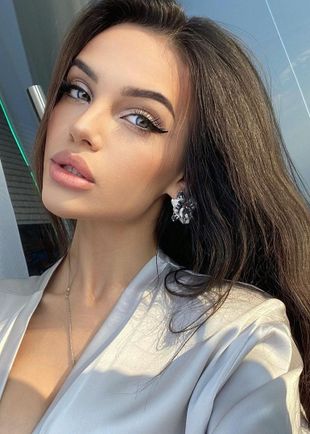 Регина, Москва, Кутузовская, 23 года, анкета 88700, +7 971 744-57-70