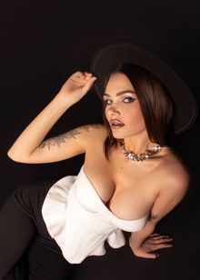 Проститутка Яна, 23 года, Павелецкая, заказать по тел. +7 984 642-39-69, 271958
